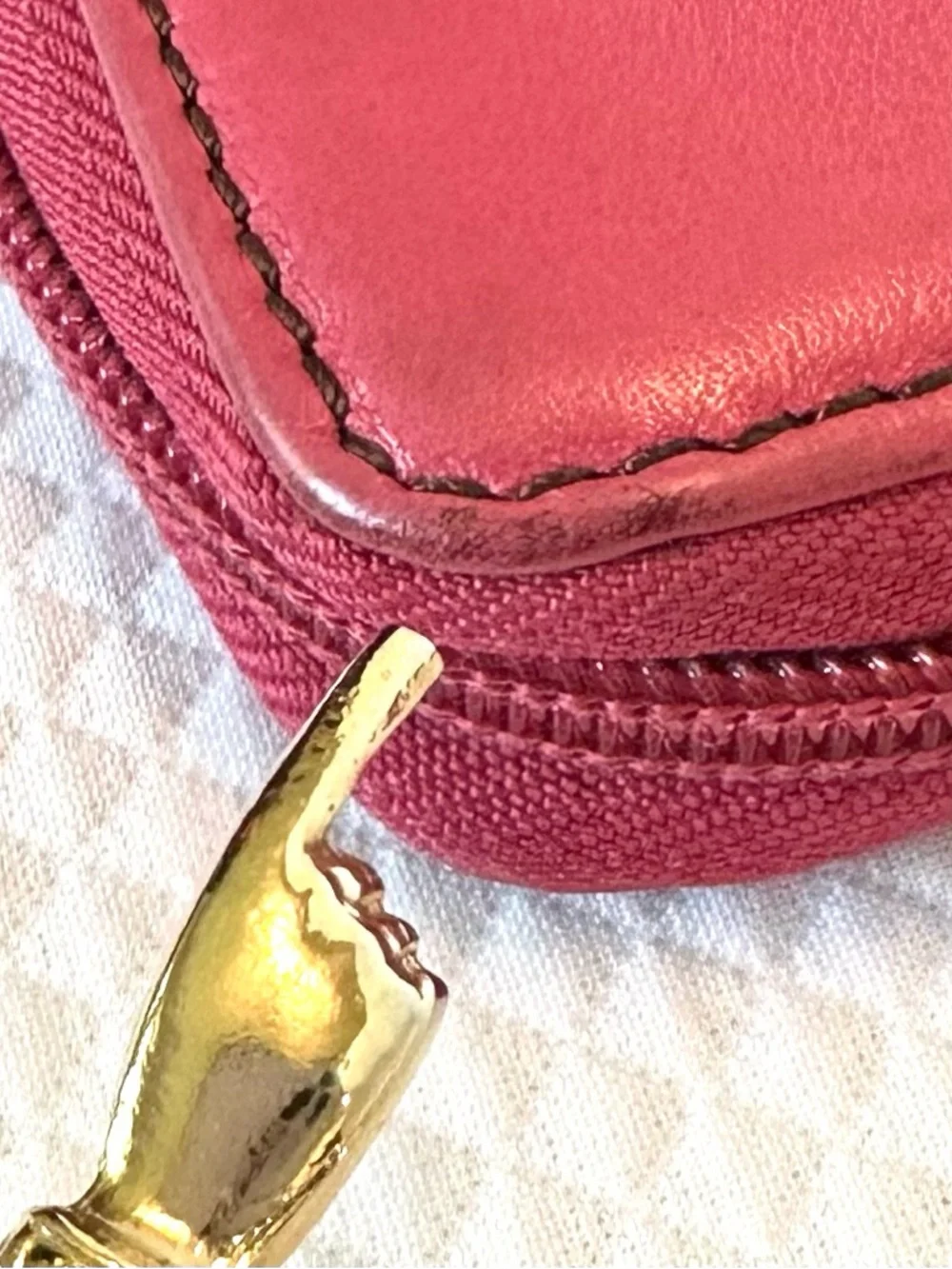 Etienne Aigner Hot‎ Pink Zip-Around Leather Wallet Perfect Size